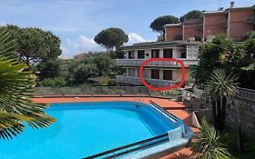 LIGURIA HOLIDAYS - Nuovo con piscina e campo da tennis